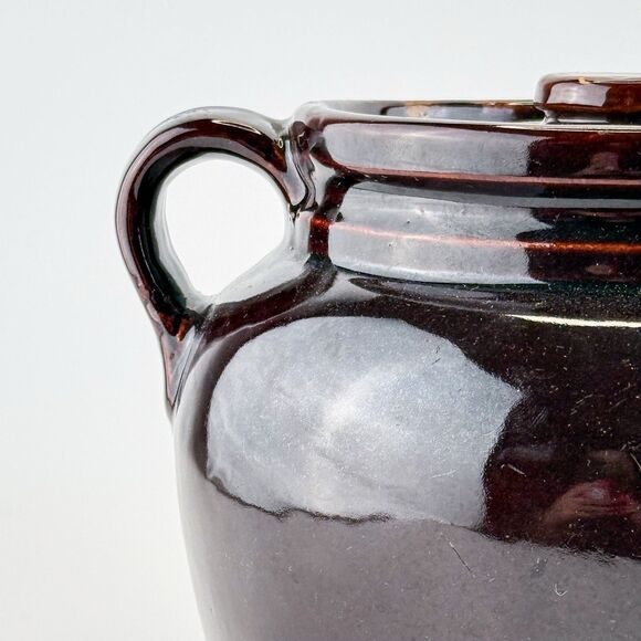 Vintage BROWN GLAZED BEAN POT WITH LID HANDLES USA Primitive Farmhouse Decor - Picture 3 of 16